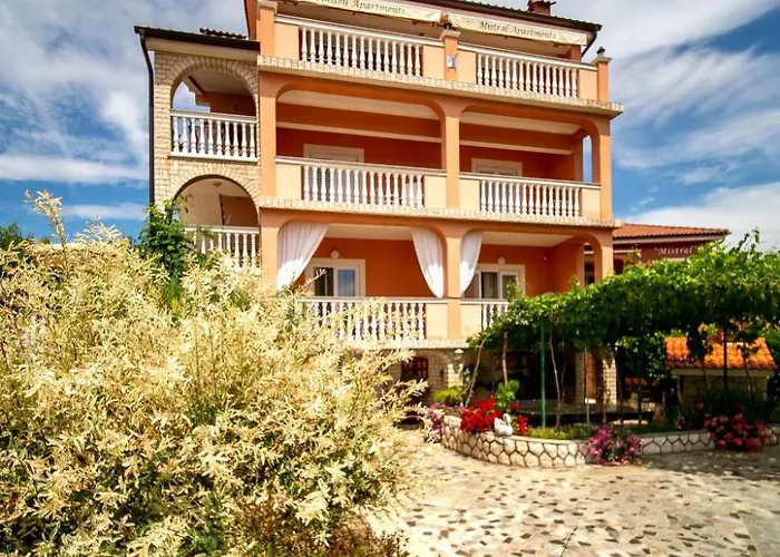 Kastell-3 By Interhome