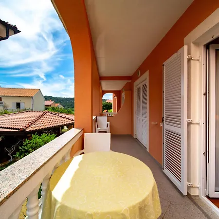 Appartamento Kastell-3 By Interhome *